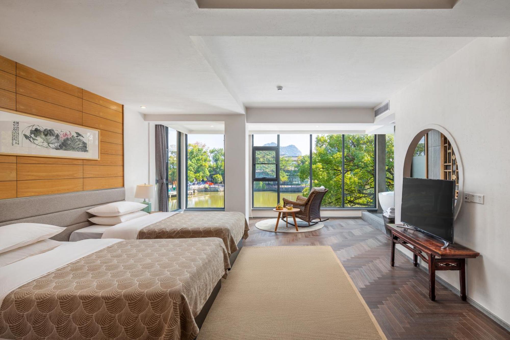 Guilin Heshe Lakeside Resort-Free Pick Up Service Stay Two Nights 외부 사진