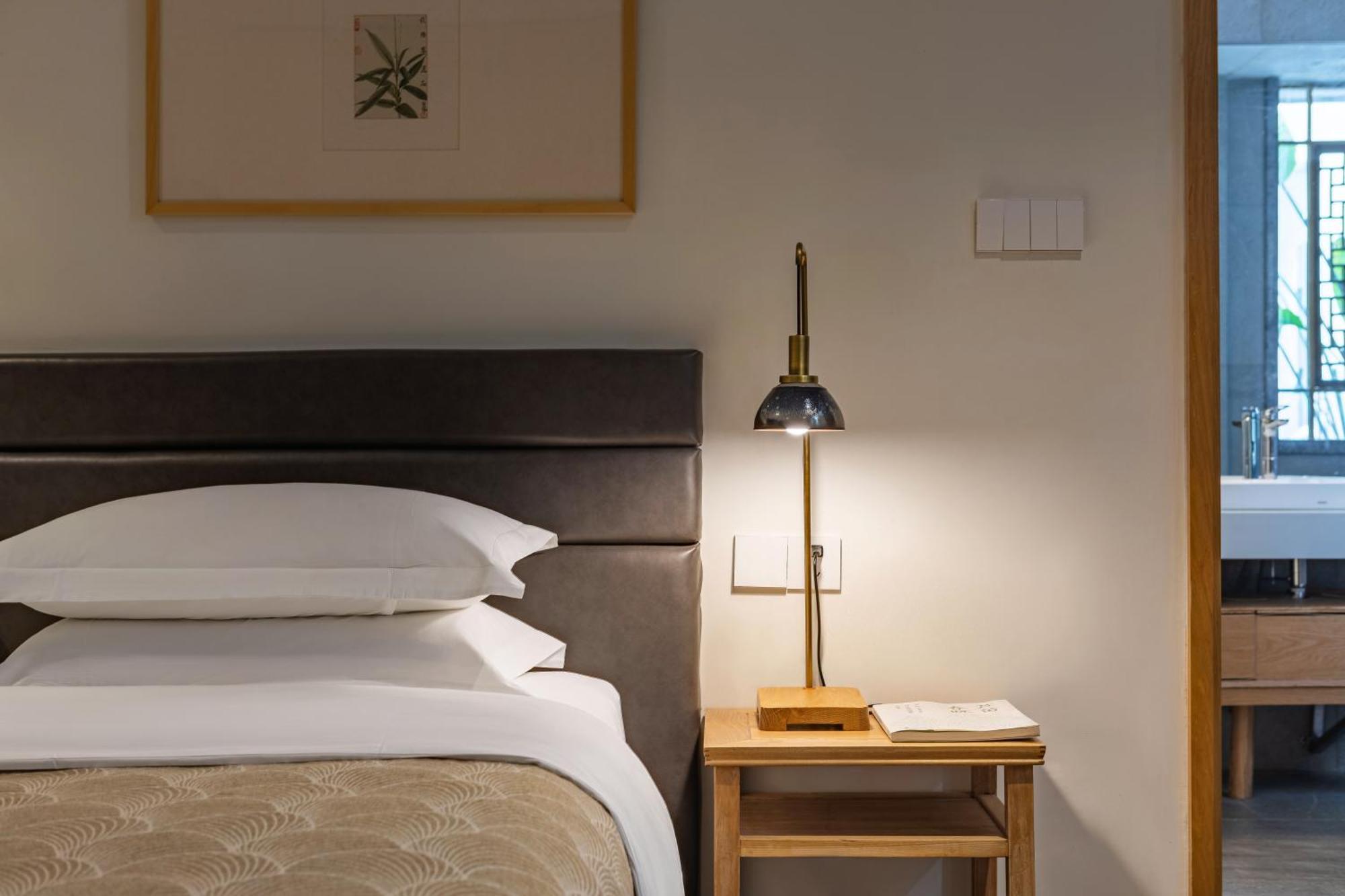 Guilin Heshe Lakeside Resort-Free Pick Up Service Stay Two Nights 외부 사진