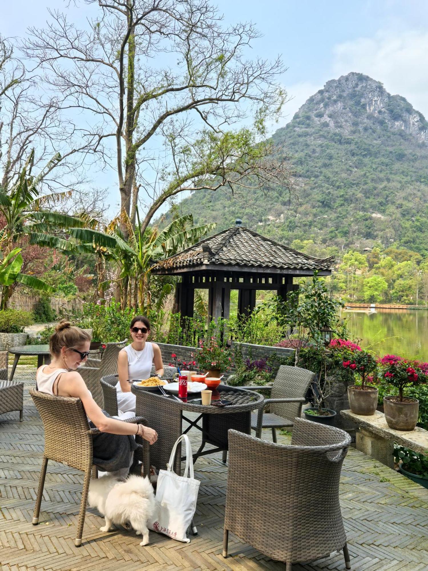 Guilin Heshe Lakeside Resort-Free Pick Up Service Stay Two Nights 외부 사진